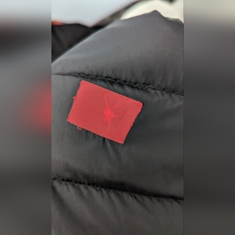 Uniqlo jacket - Picture 6 of 6